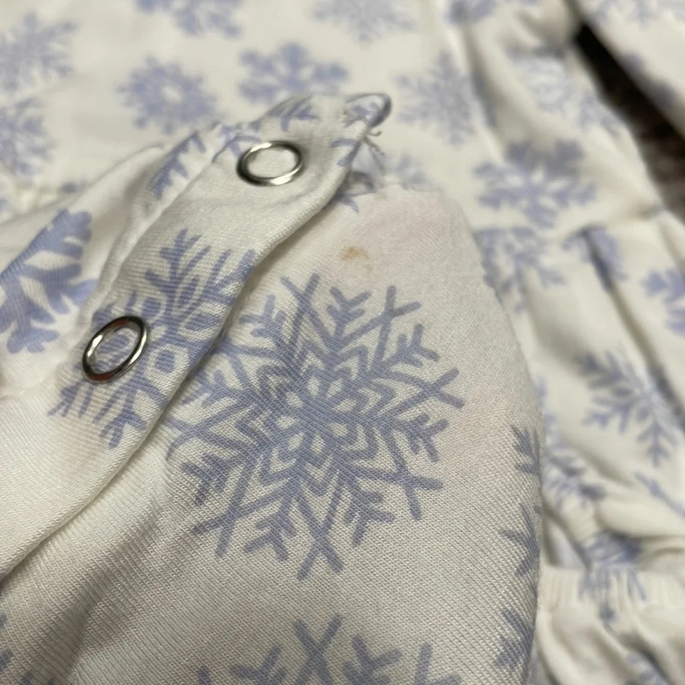 Kate Quinn Snowflake Peter Pan Bubble